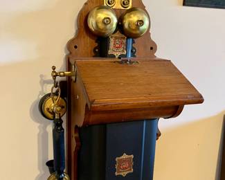 Danish Jydsk magneto telephone