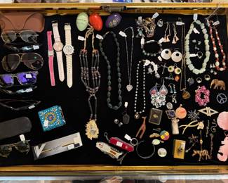Collection of Gold, Silver & Costume Jewerly, Signed Baseballs & Wristwatches