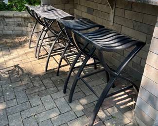 Outdoor metal bar stools