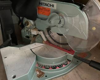 Hitachi saw