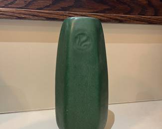 matte green glaze vase