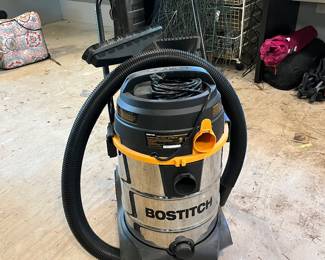 Bostich shop vac - like new
