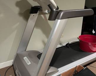 Precor 9.33 treadmill