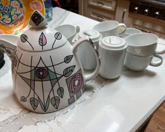 Great shakes teapot & Dansk "Statement" coffee cups, creamer&sugar