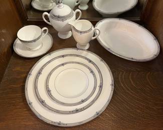 Wedgwood "Amherst" china - polished art deco style for your table