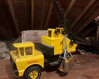 209 vintagetonkacranetruck1970s80spres