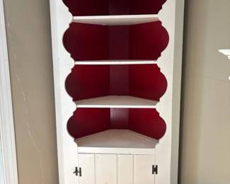 030 largetraditionalwhitecornercabinetw