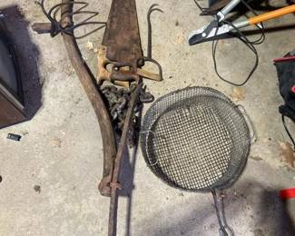 221 antiquefarmtimbertoollothandsawlo