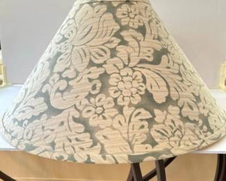 140 lampshadebeigeandgreyfloraldamask