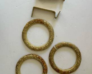 142 vintagemetalcurtainringswithbracket
