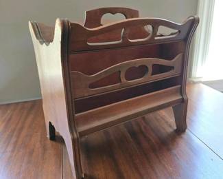187 vintagewoodenmagazinerackwithdecora