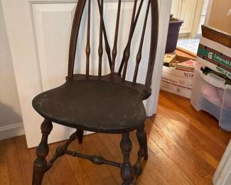 032 antiquebowbackwindsorsidechair