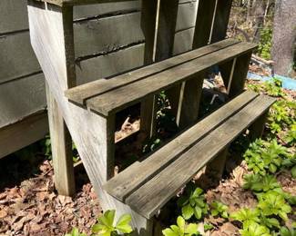 270 woodenraisedtieredplantstand
