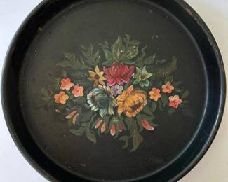 126 floralhandpaintedmetaltrayduo