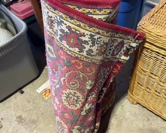 252 persianstylemachinemaderunnerrug