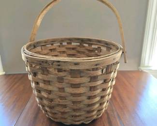 182 largeroundwoodsplintgatheringbasket