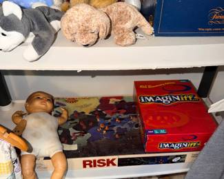 Items Located In The Second Floor 1st Bedroom