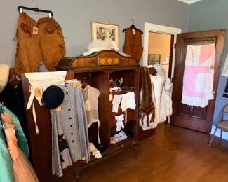 Items Located In The Second Floor 3rd Bedroom (MASTER)