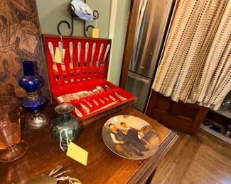 Items Located In The Dining Room