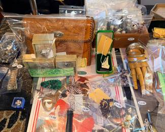 Items Located In The Second Floor 3rd Bedroom (MASTER)
