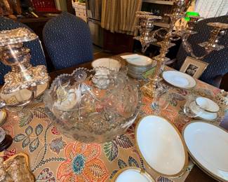 Items Located In The Dining Room