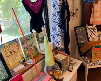Items Located In The Second Floor 1st Bedroom