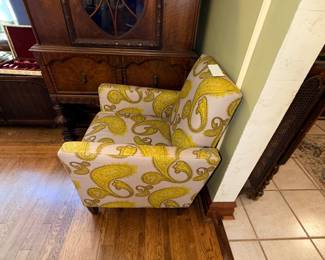 Items Located In The Dining Room