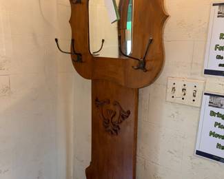 Items Located In The Entry Way / Central Hall Way