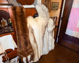 Items Located In The Second Floor 3rd Bedroom (MASTER)