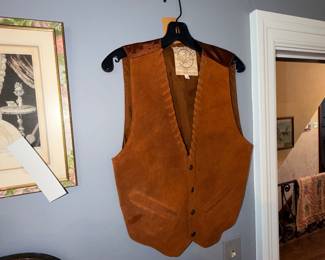 Items Located In The Second Floor 3rd Bedroom (MASTER)