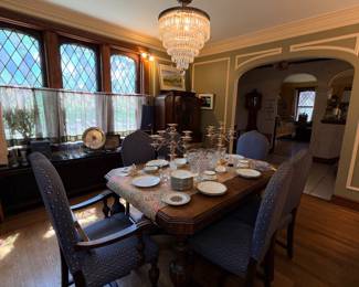 Items Located In The Dining Room