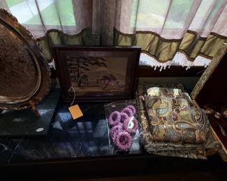 Items Located In The Dining Room