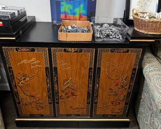 Et Cetera black lacquer flip top server-buffet