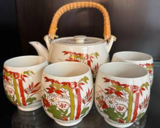 Armbee ceramic tea set with bamboo and floral design