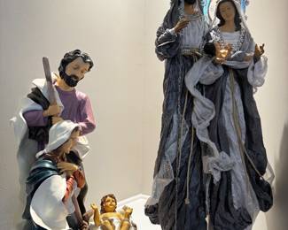 nativity statues