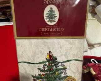 Spode Christmas tree tablecloth