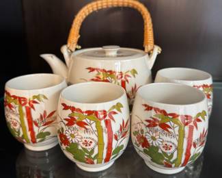 Armbee ceramic tea set with bamboo and floral design