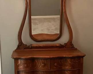 Wooden Vanity w Mirror