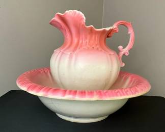 Vintage Lois Wash Set