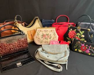 All Kinds Of Purses