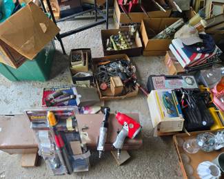 Garage stuff ,Drain blaster with co2 cartridges 