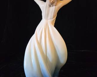 Lladro Figurine Collection Annual Piece 2025