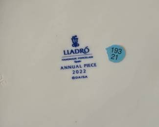 Lladro Figurine Collection Annual Piece 2022