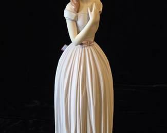 Lladro Figurine Collection Annual Piece 2019