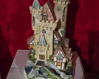 Large David Winter Cottage/ Castle Collection