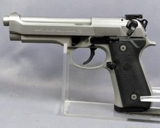 Beretta USA 92FS 9mm Para Pistol SN# BER649092, 2 Total Mags, Dummy Rounds, With Hard Case, In Box 