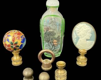Glass snuff bottle & finials