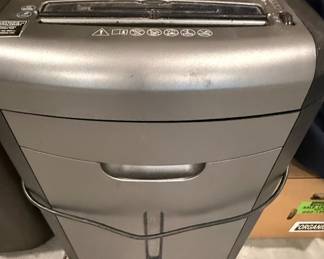 Fellowes DM1200ct Shredder