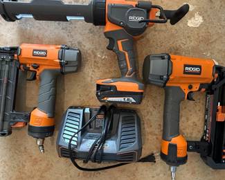Ridgid Brad Nailer and Straight Finish Nailer Set