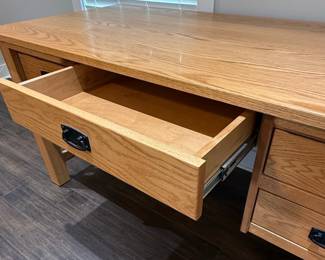 Troyer Ridge Oak Mission Style Desk